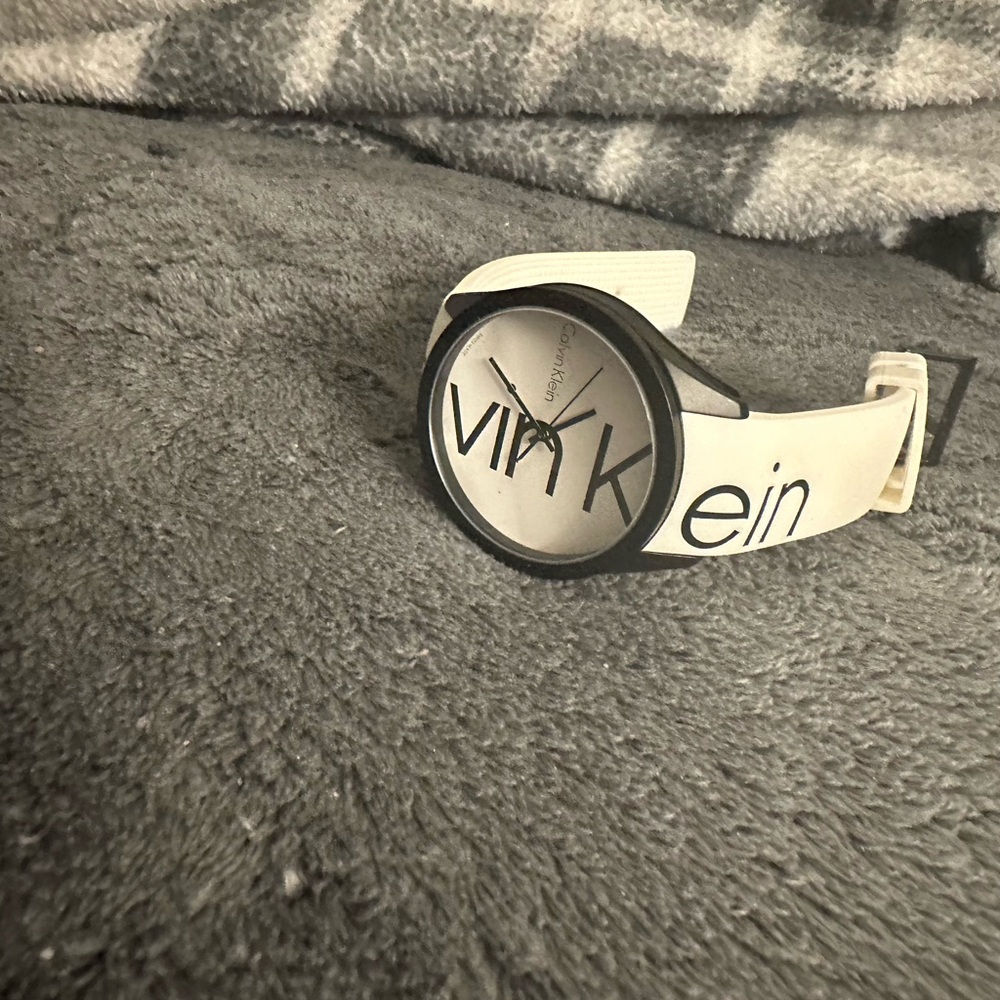 Calvin Klein Watch - Picture 2 of 2
